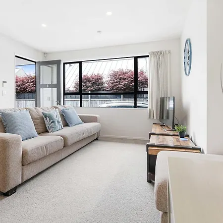 Cozy Merivale Two Bed W Parking